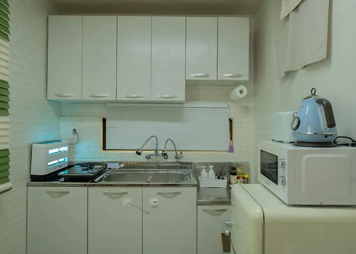 Busan, 6 People, Walking Distance To Gwangalli Beach, Parking Available, Nampo남천스테이 88 Apartament