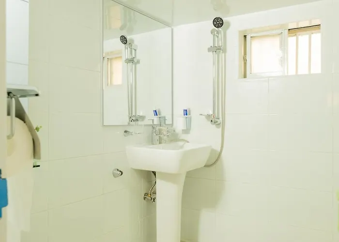 Busan, 6 People, Walking Distance To Gwangalli Beach, Parking Available, Nampo남천스테이 88