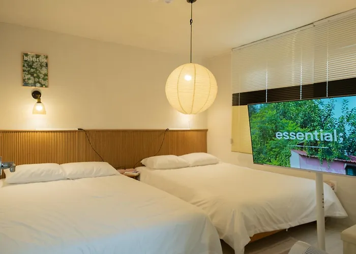 Busan, 6 People, Walking Distance To Gwangalli Beach, Parking Available, Nampo남천스테이 88 * Pusan